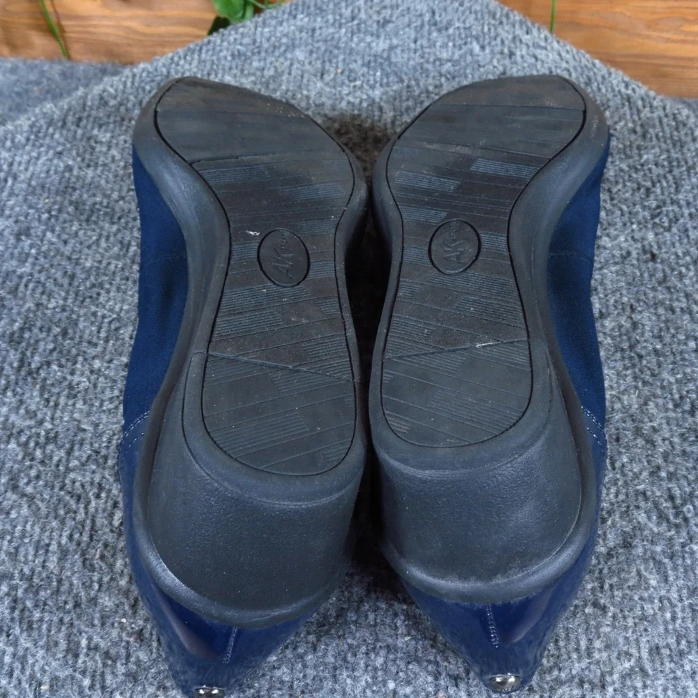 Anne Klein AK Wisher 2 Women Wedge Pump Size 9 Office Professional Navy Blue